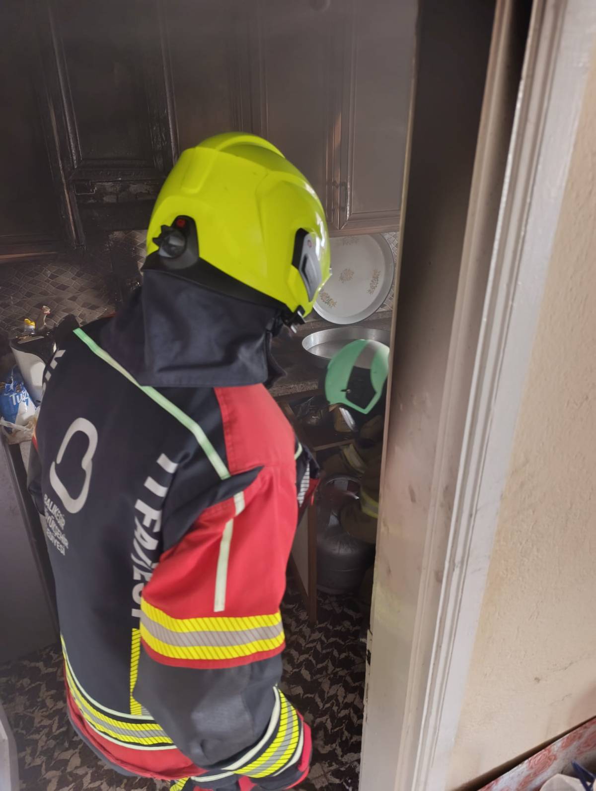 Sındırgı’da mutfak yangını