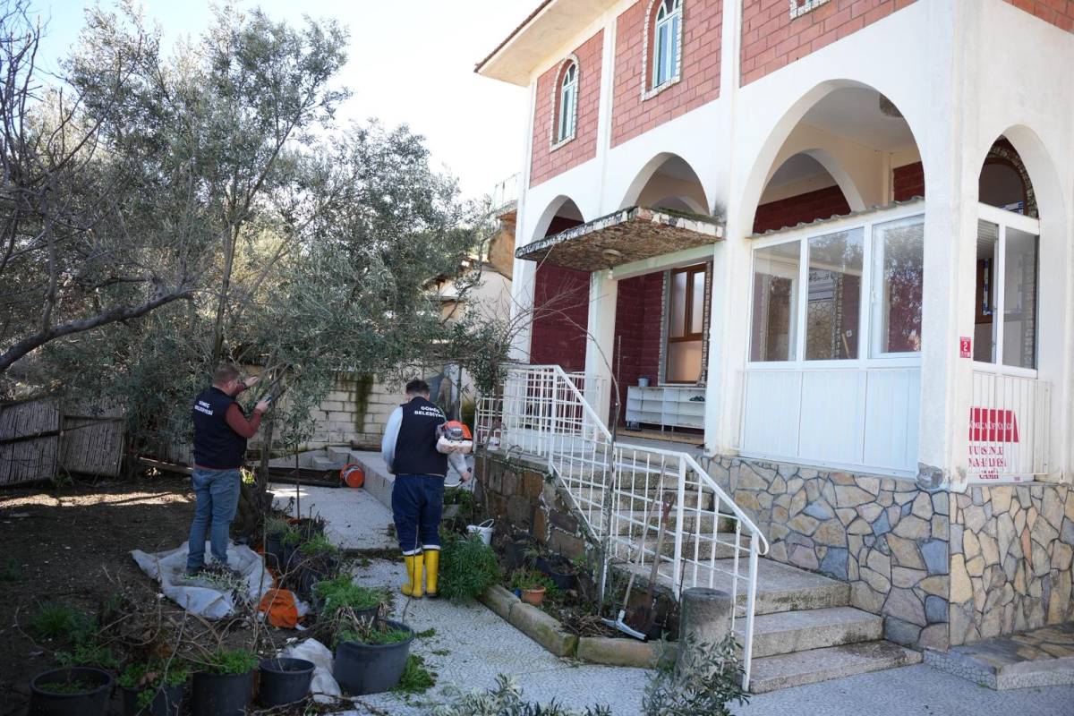 Gömeç’te Mezarlıklar ve Cami Bahçeleri Bayram Ziyaretlerine Hazırlandı!