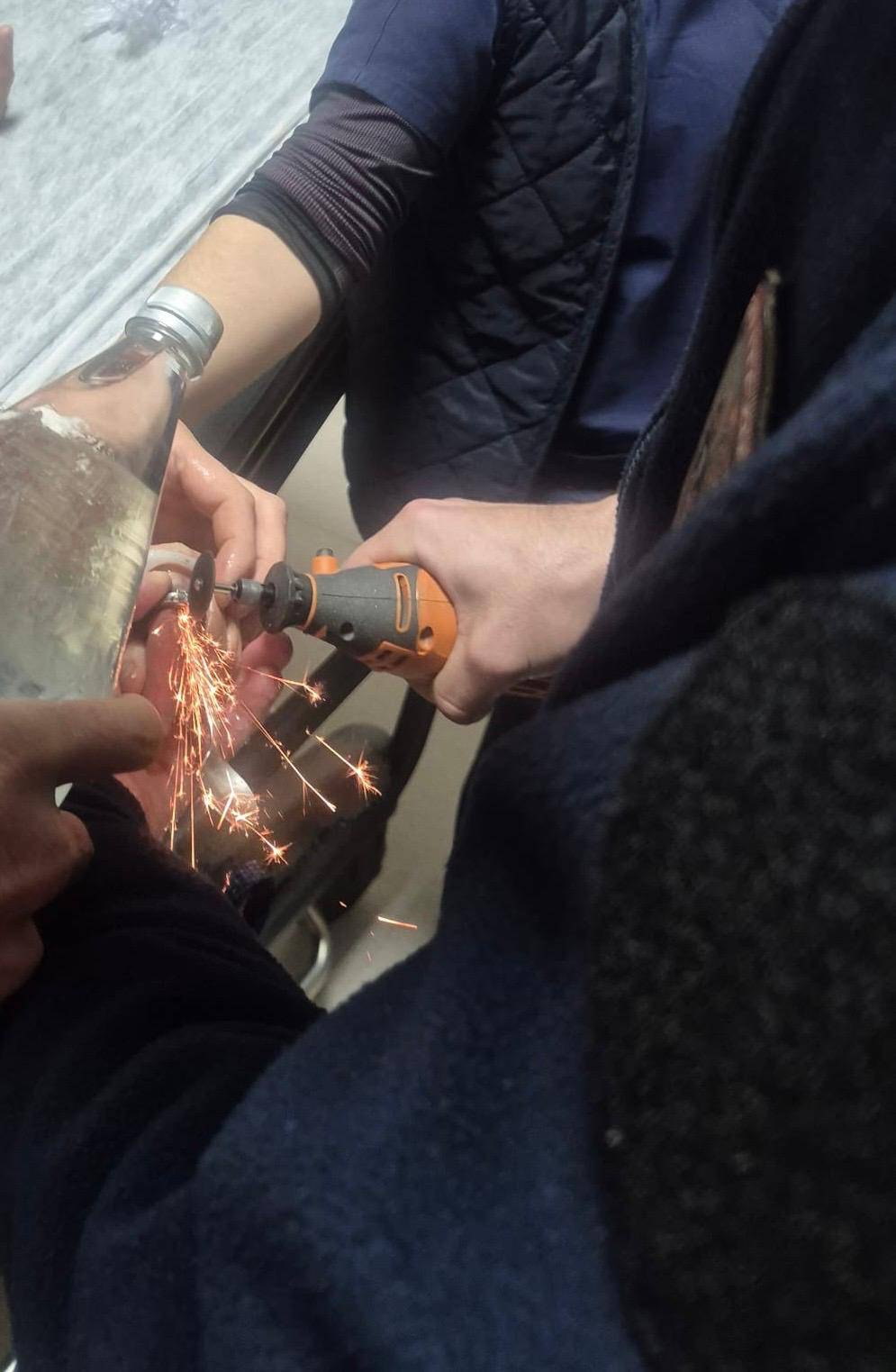 Parmağına sıkışan yüzüğü itfaiye ekipleri çıkardı