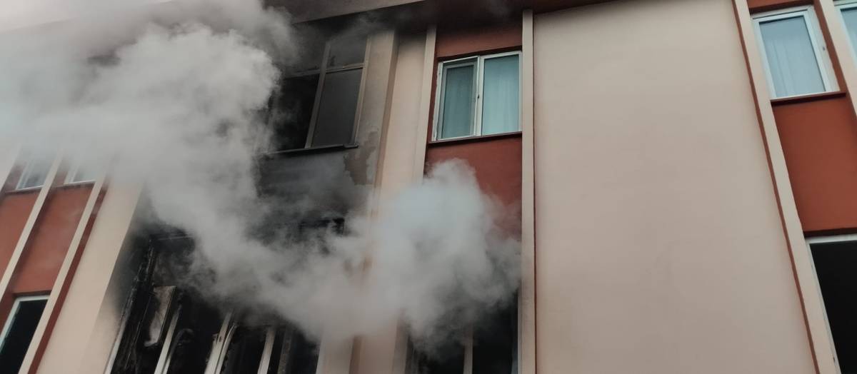 Bandırma’da Alevler Arasında Can Pazarı: 5 Kişi Son Anda Kurtarıldı!