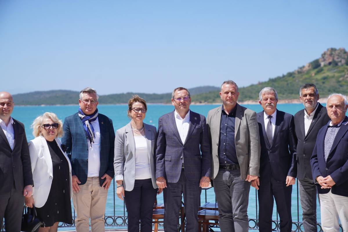 Kent Konseyleri Ayvalık’ta buluştu…