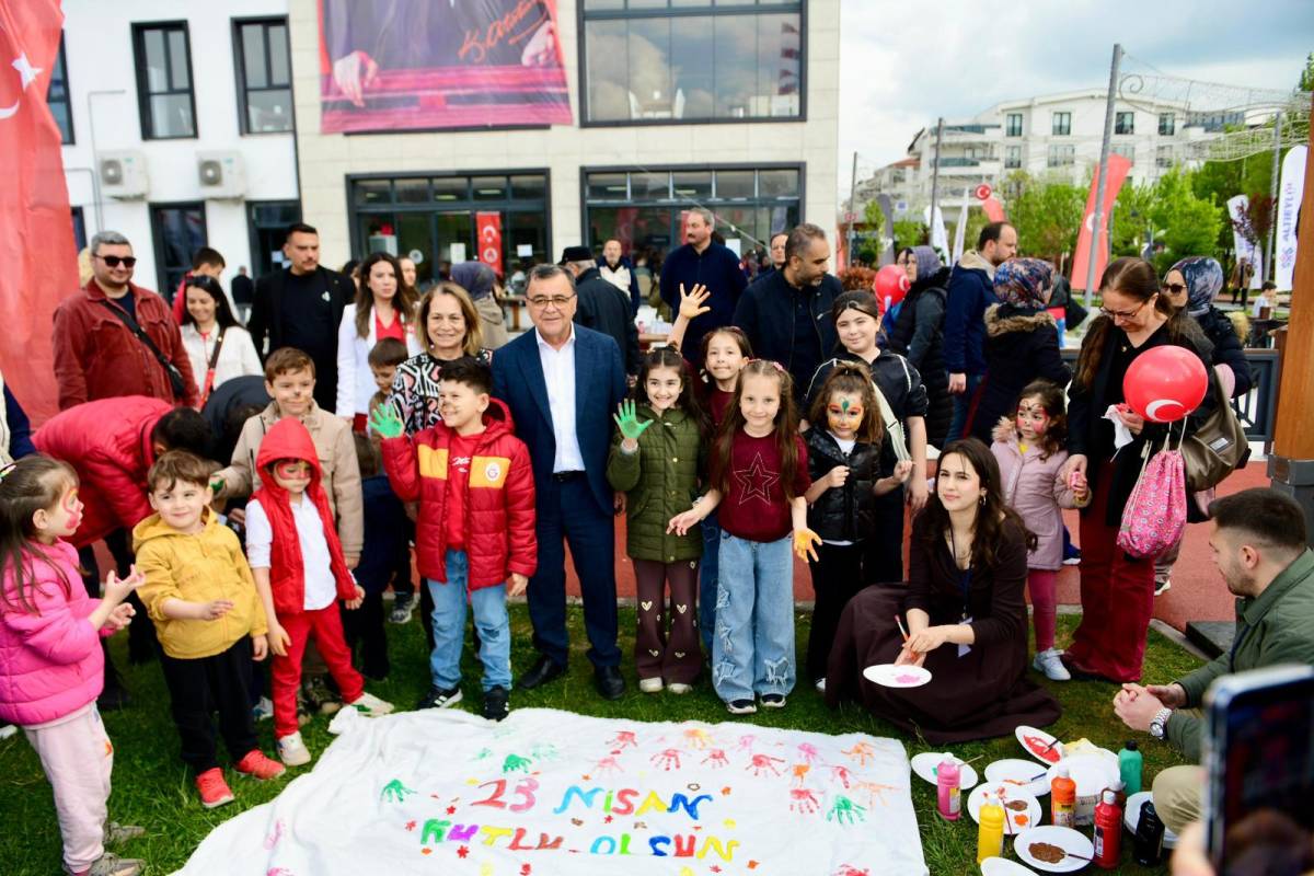 Altıeylül'de çocuklar eğlenceye doydu