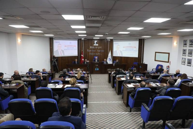 Başkan Ertaş, basınla buluştu: 2 yıllık hizmetleri anlattı