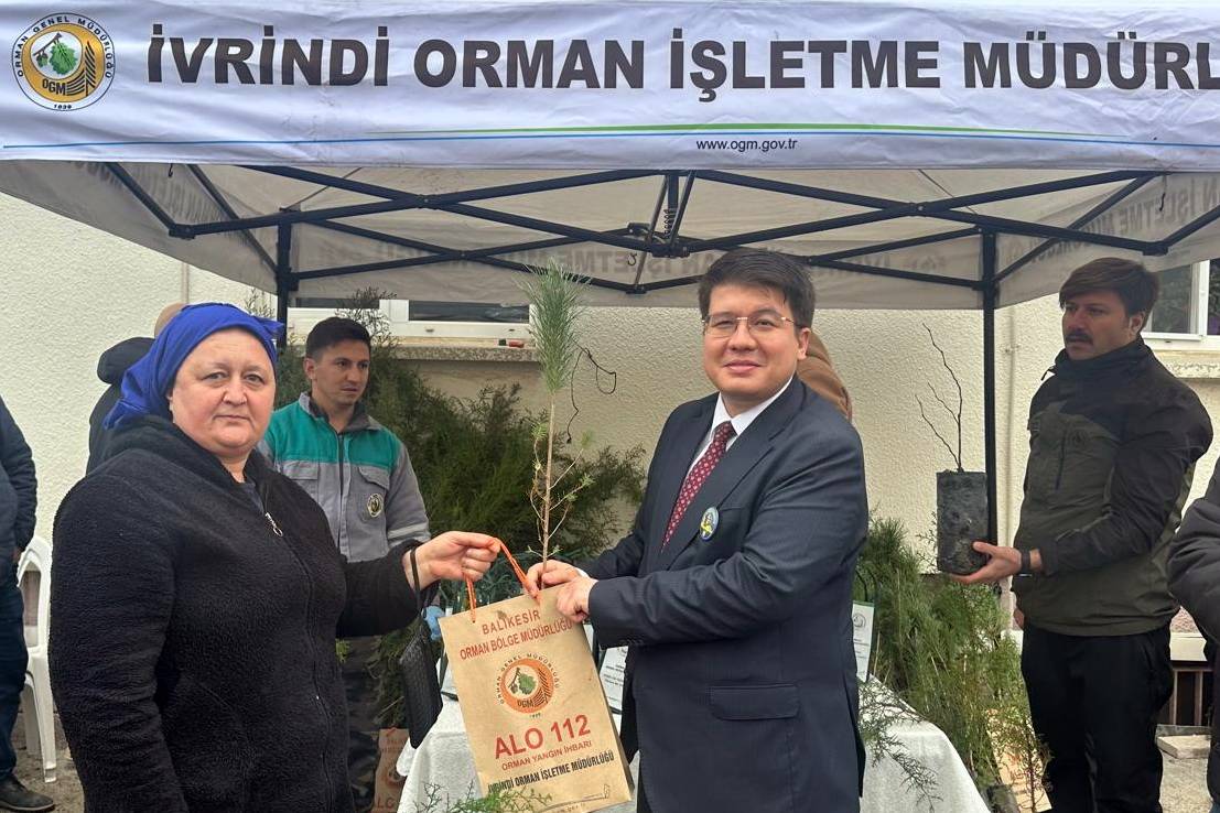 Balıkesir’de Orman Haftası’nda Fidanlar Toprakla Buluştu