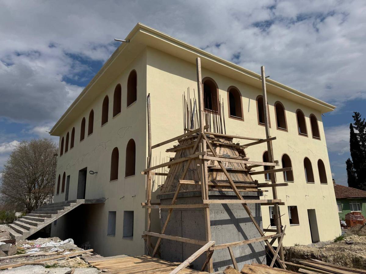 İvrindi’de Cami İnşaatına Yakın Takip