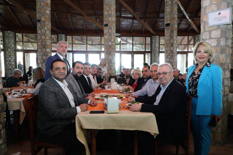 Başkan Ertaş, gençlerle buluştu