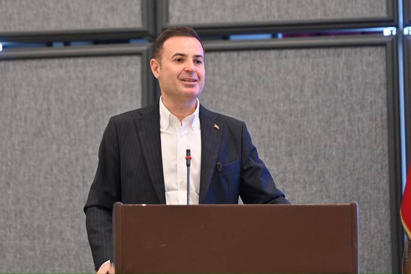 Yağlı Güreş Birliği yeniden ‘Ahmet Akın’ dedi