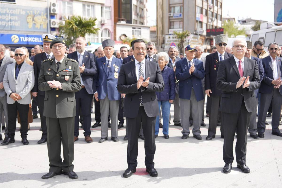 Atatürk’ün Burhaniye’ye Gelişinin 92. Yıl Dönümü Törenle Anıldı