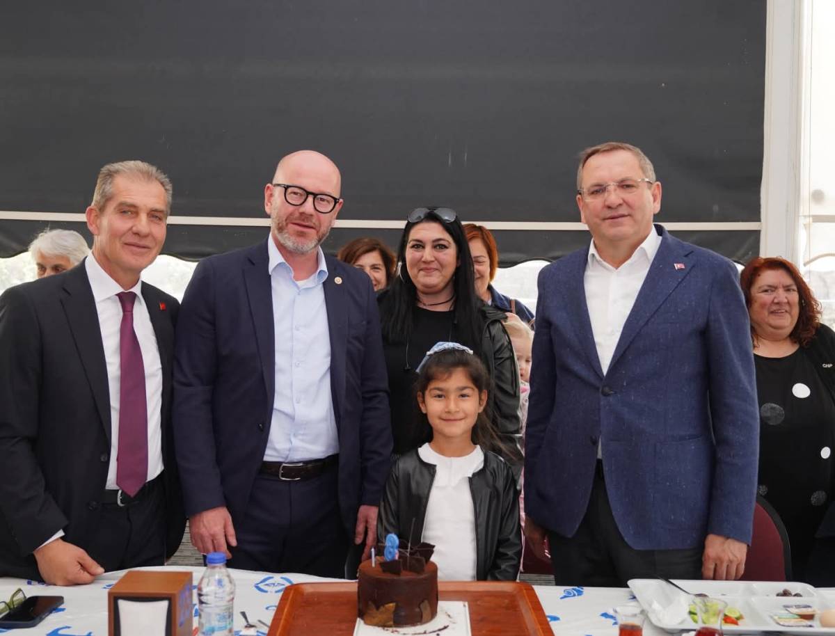 Ayvalık’ta CHP’den Dayanışma Buluşması