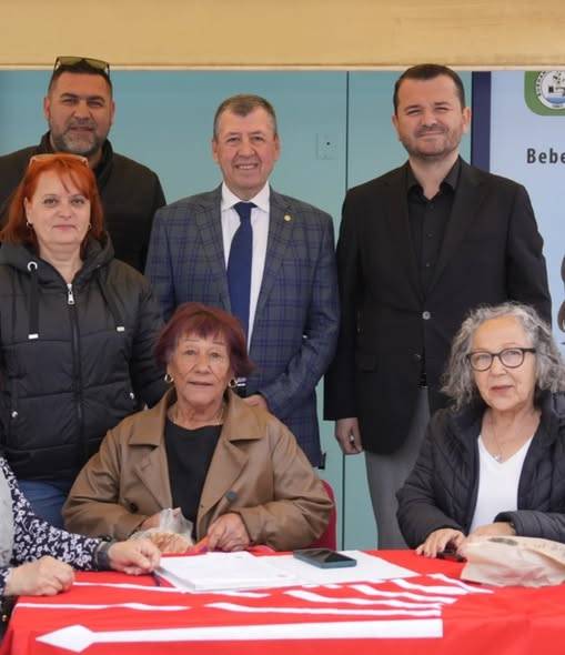 Burhaniye CHP’de üye kayıtları devam ediyor