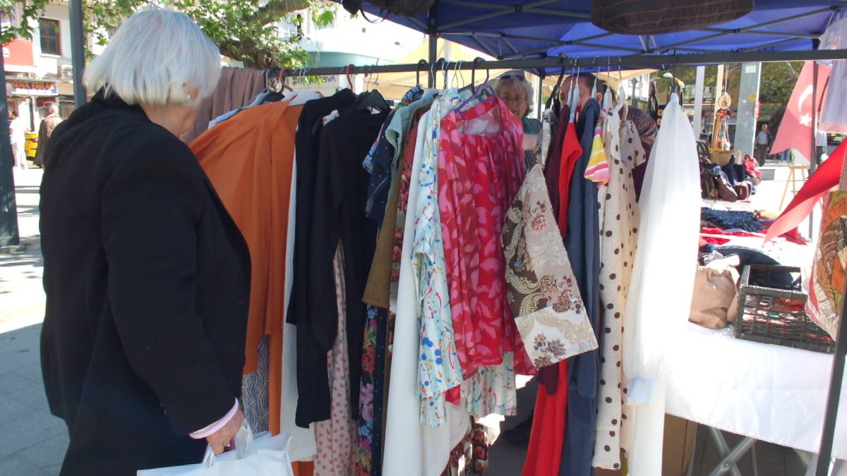 Burhaniye’de Aile Destek Merkezi dönem sergisi açıldı