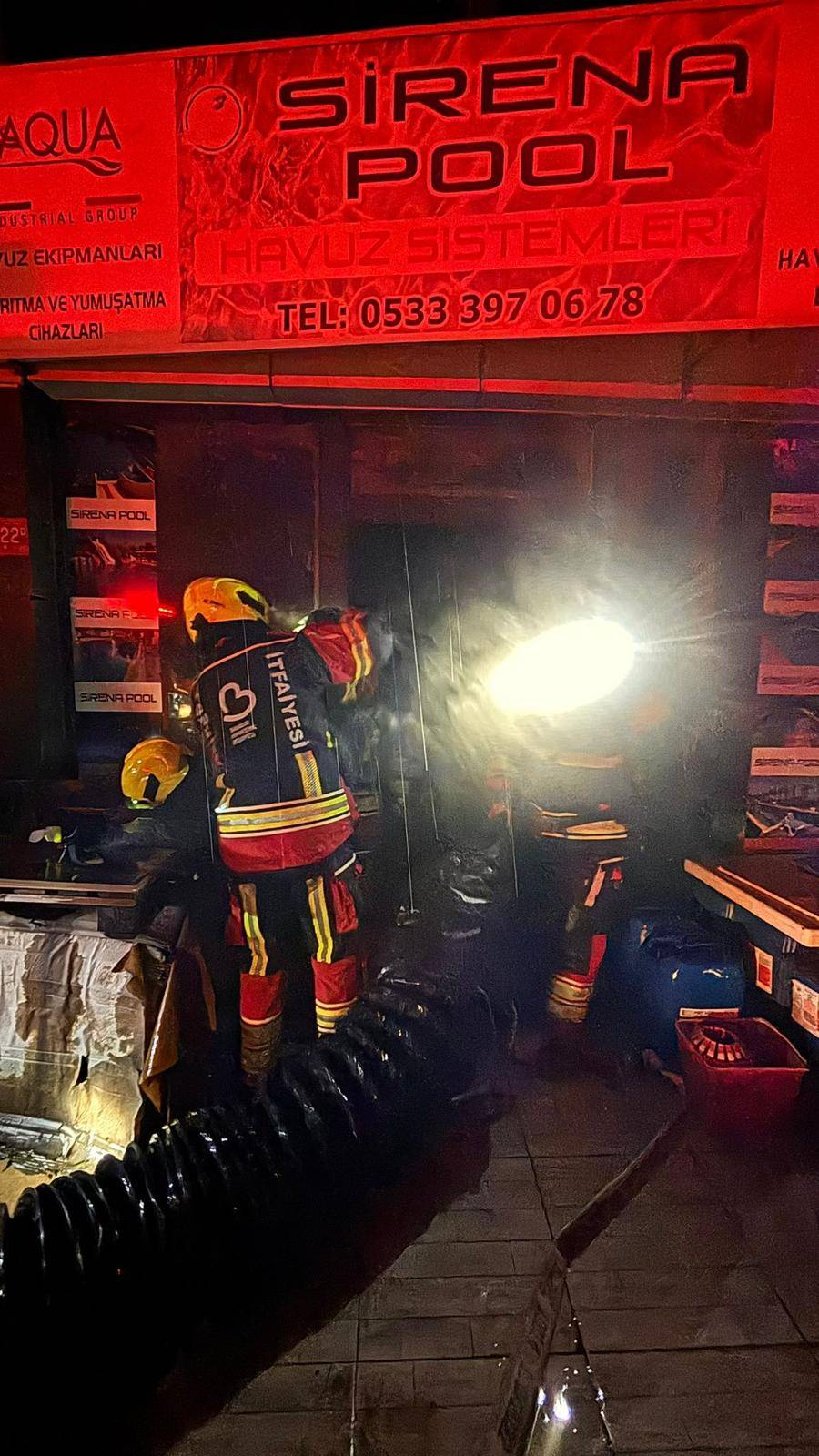 Gömeç’te işyeri yangını paniğe neden oldu