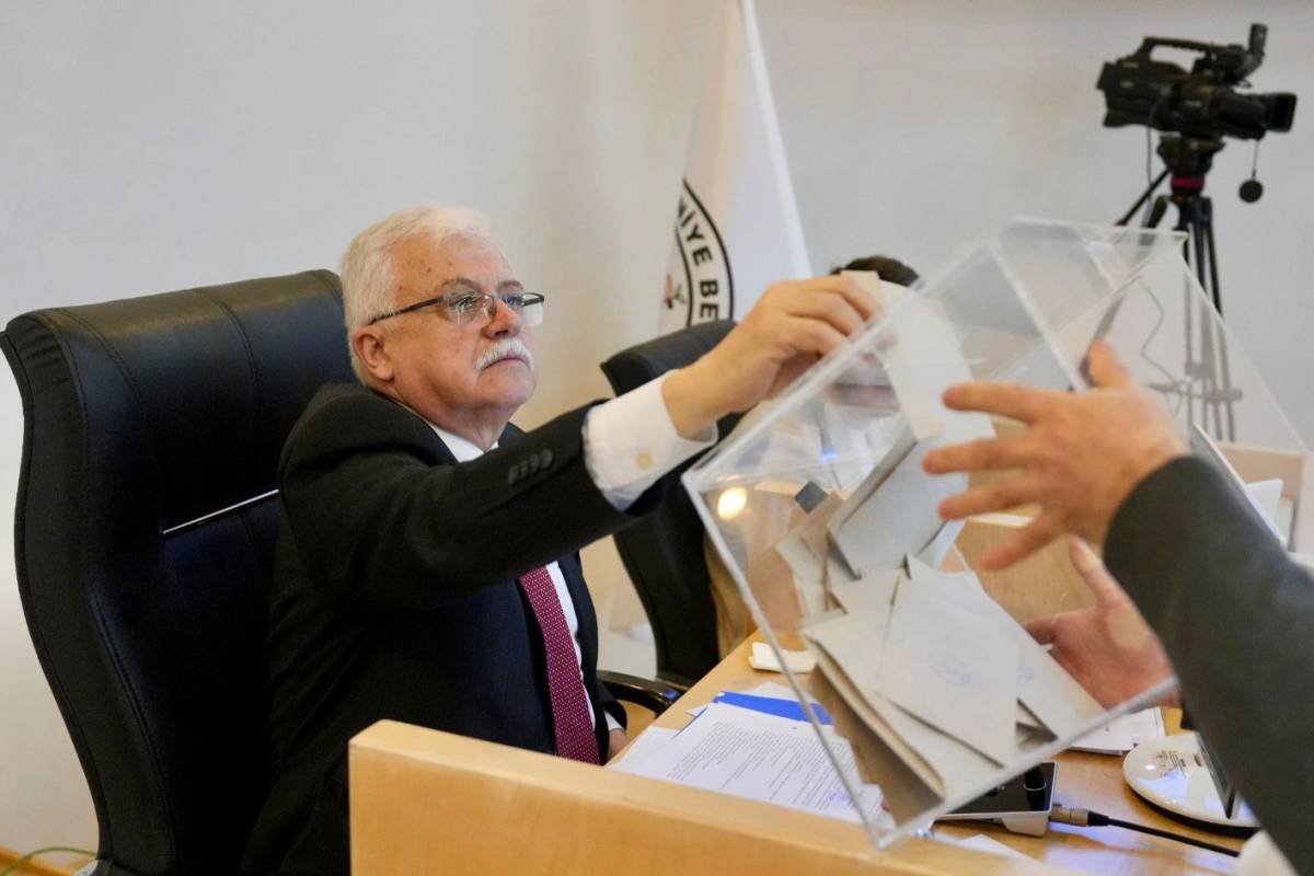 Burhaniye Belediyesi 2026 yılı Nisan ayı olağan Meclis toplantısı gerçekleşti