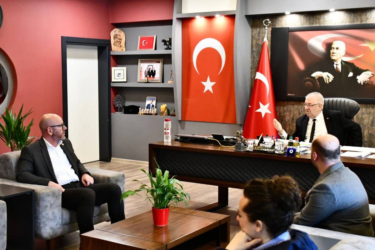 Ertaş: “Ortak akıl ve dayanışmayla Edremit için çalışıyoruz”