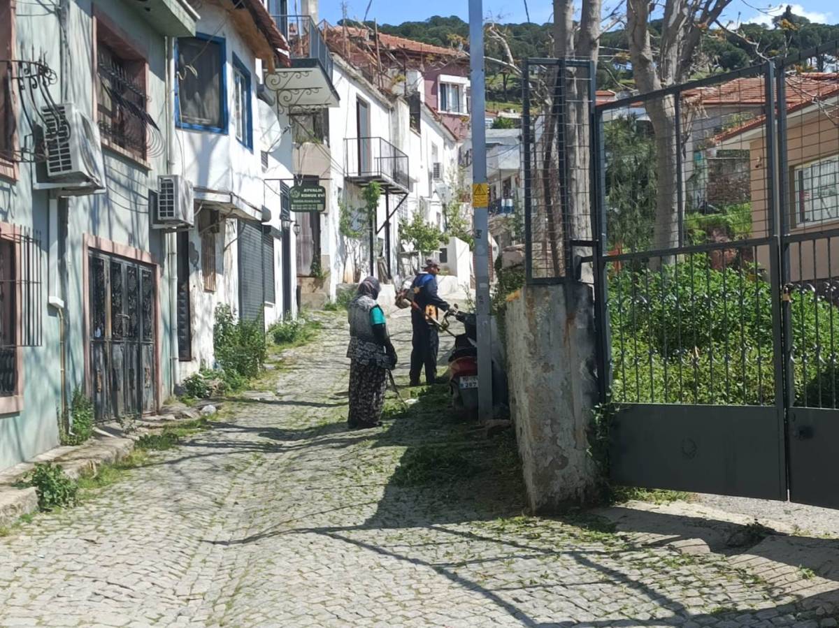 Atatürk’ün Ayvalık’ta Yürüdüğü Yollar 13 Nisan İçin Hazırlandı…