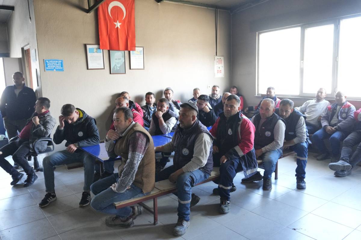 Burhaniye Belediyesi Fen İşleri Personeline İş Sağlığı Ve Güvenliği Eğitimi Verildi