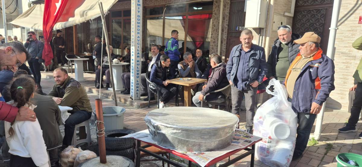 Edremitli Avcılar Sezonu Tavşanlı Pilav Hayrı ile Kapattı