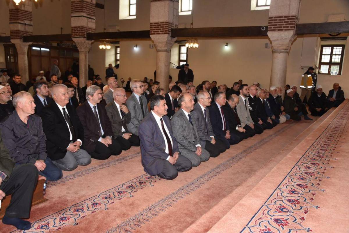 Sözün Hikmeti Balıkesir'de Yankılandı: Genç Hatipler Bölge Finali Büyük Coşkuyla Gerçekleşti