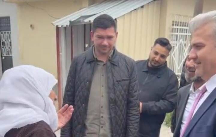 Canbey sahayı boş bırakmıyor: Her kapıyı çalıyor, her eli sıkıyor