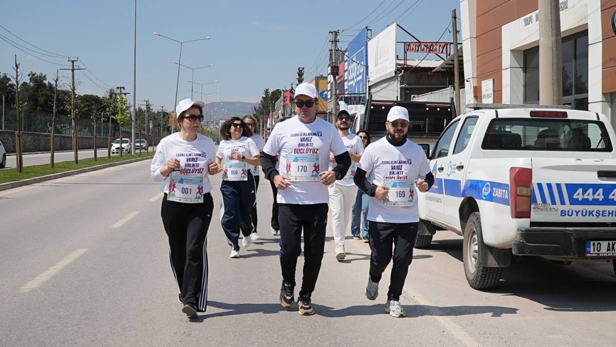 Balıkesir’de adımlar otizm farkındalığı için atıldı
