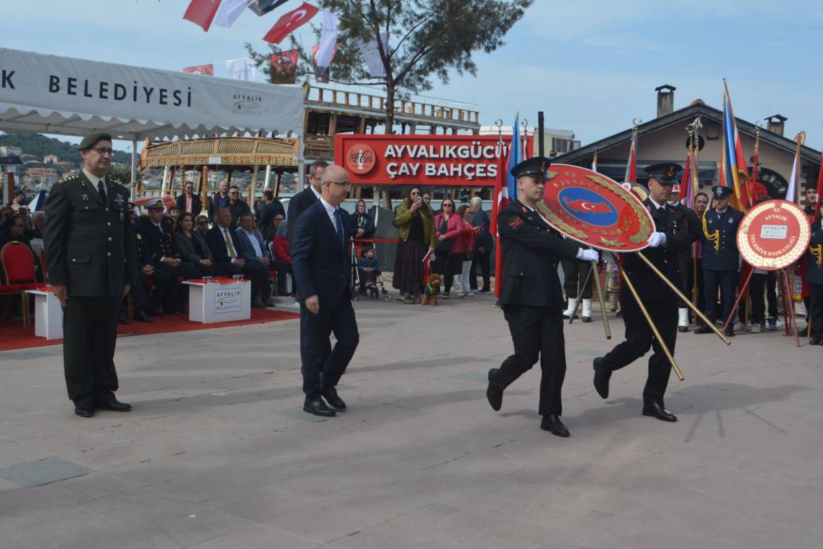 Atatürk’ün Ayvalık’a Gelişinin 92. Yıl Dönümü Törenle Kutlandı