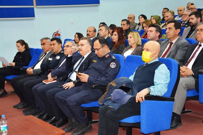 Edremit'te Okul Güvenliği Koordinasyon Toplantısı Yapıldı