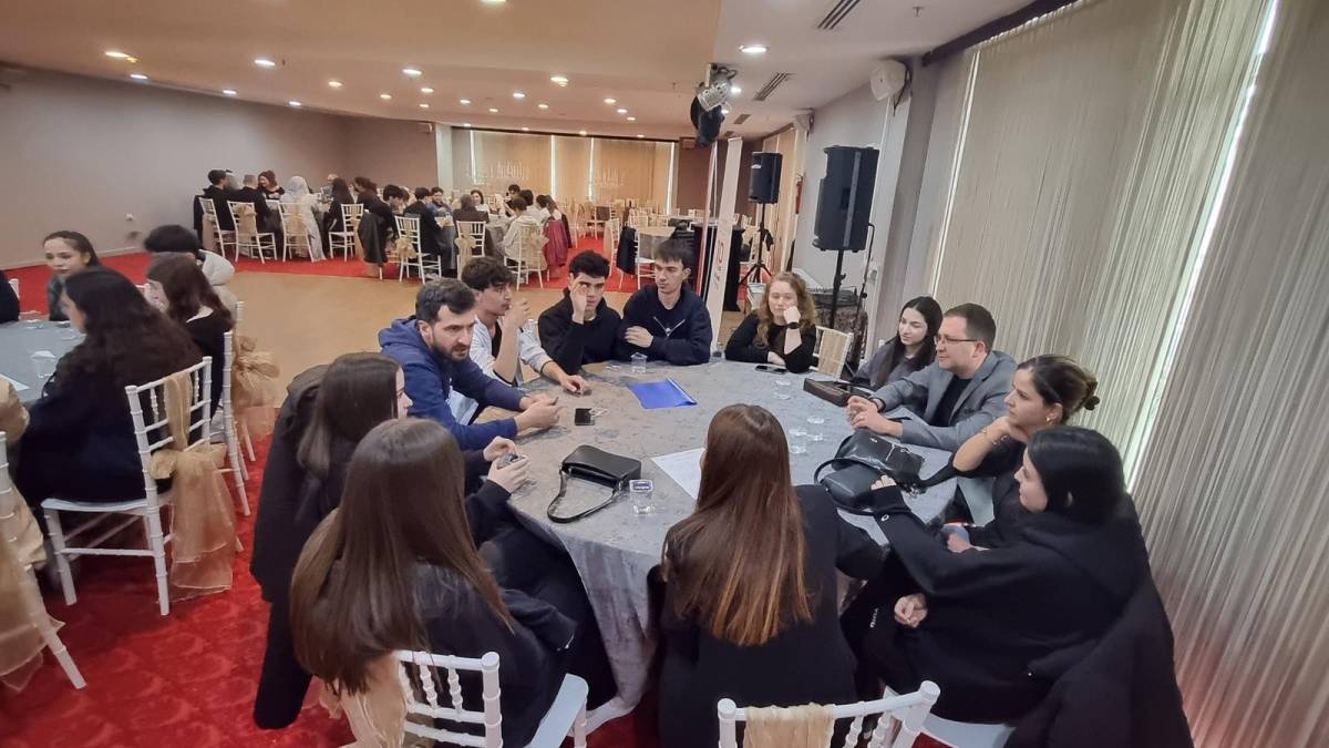 Aile Okul İş Birliğinde Güçlü Adım: 