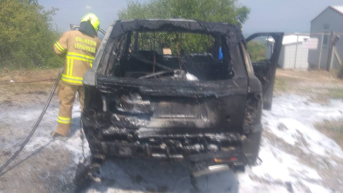 Gönen’de araç yangını