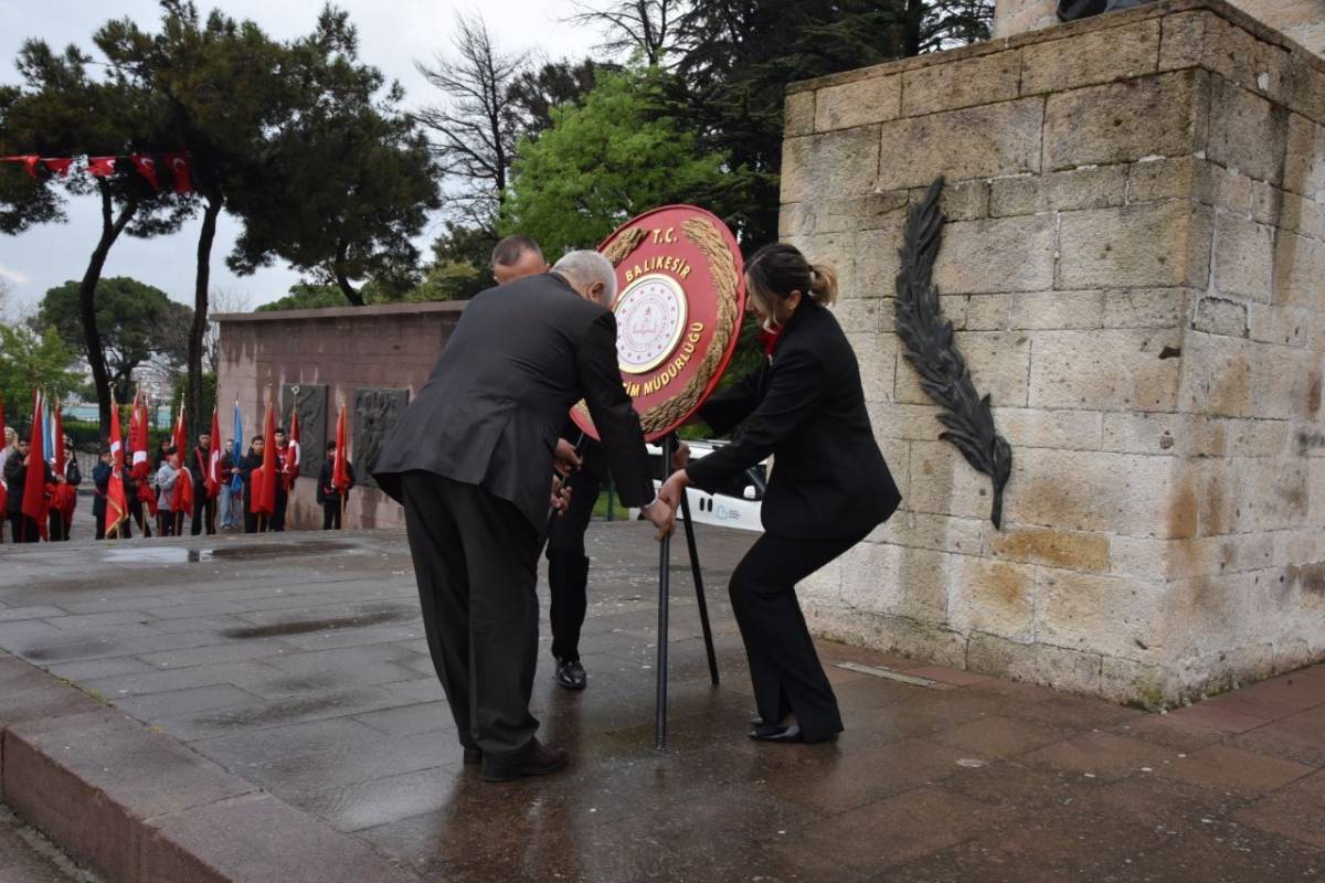 Balıkesir’de 23 Nisan Gururu: Çocuklar Bayramlarını Doyasıya Yaşadı