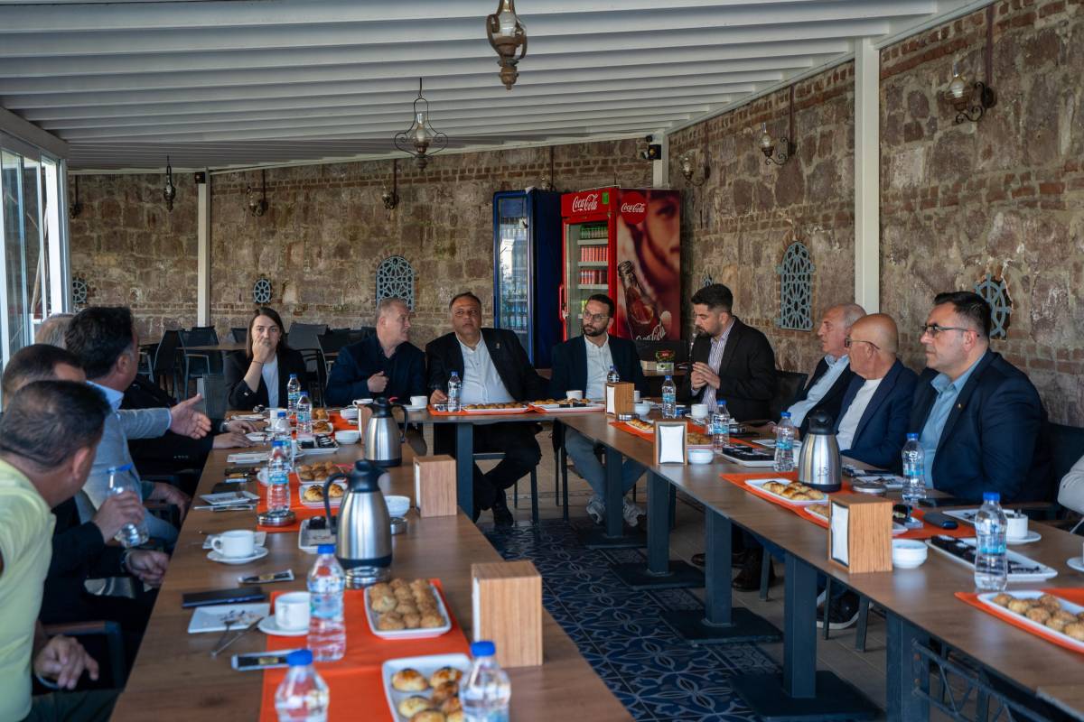 Halil Aykut, Ayvalık Ticaret Odası Başkanlığı’na adaylığını açıkladı