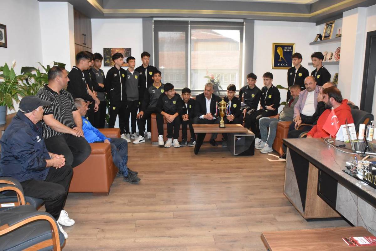 Genç Edro, Balıkesir İl Şampiyonu Edremitspor, Türkiye Şampiyonası’nda Balıkesir’i temsil edecek