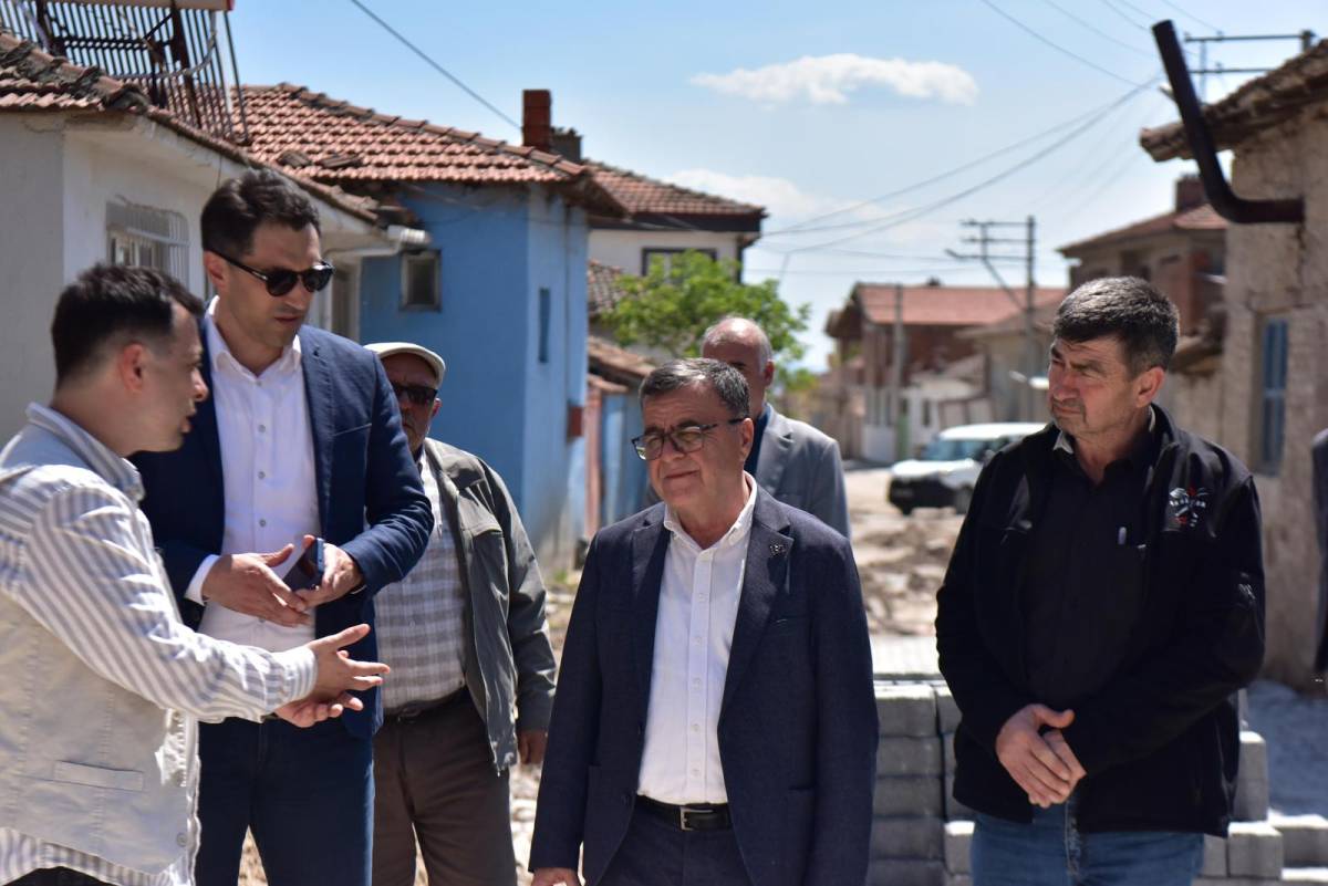Altıeylül’de Üst Yapı Çalışmaları Hız Kazandı