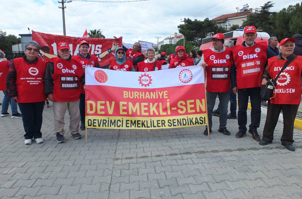 Burhaniye’de 1 Mayıs törenlerle kutlandı
