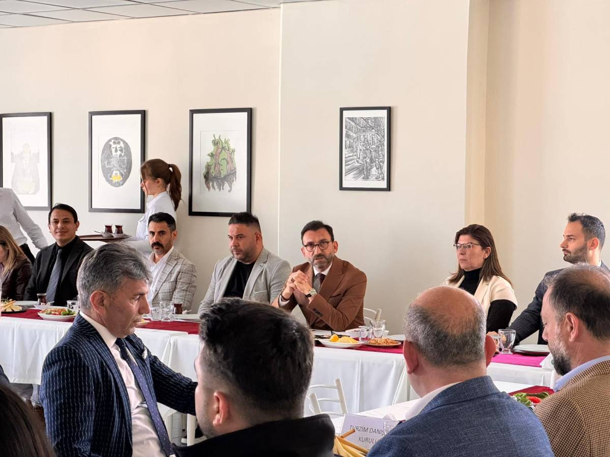 Burhaniye’de dış paydaşlar danışma kurulu toplantısı yapıldı