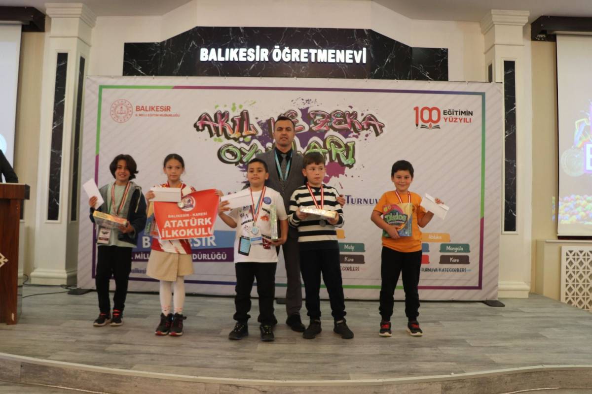 Balıkesir'de Akıl ve Zekânın Şampiyonları Belli Oldu: Geleceğin Güçlü Zihinleri İl Finalinde Buluştu