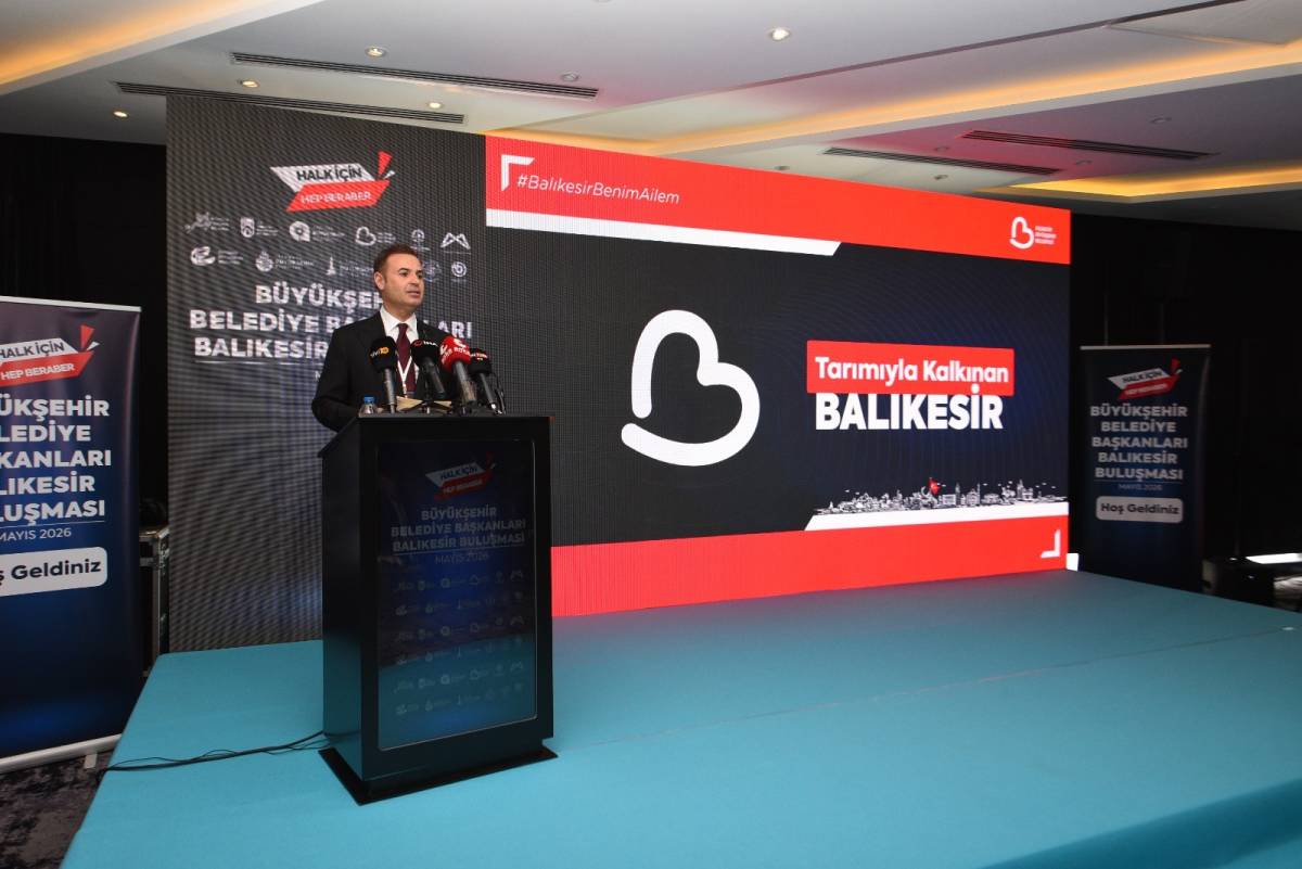 Başkan Ahmet Akın Tarihi Zirveye Ev Sahipliği Yaptı