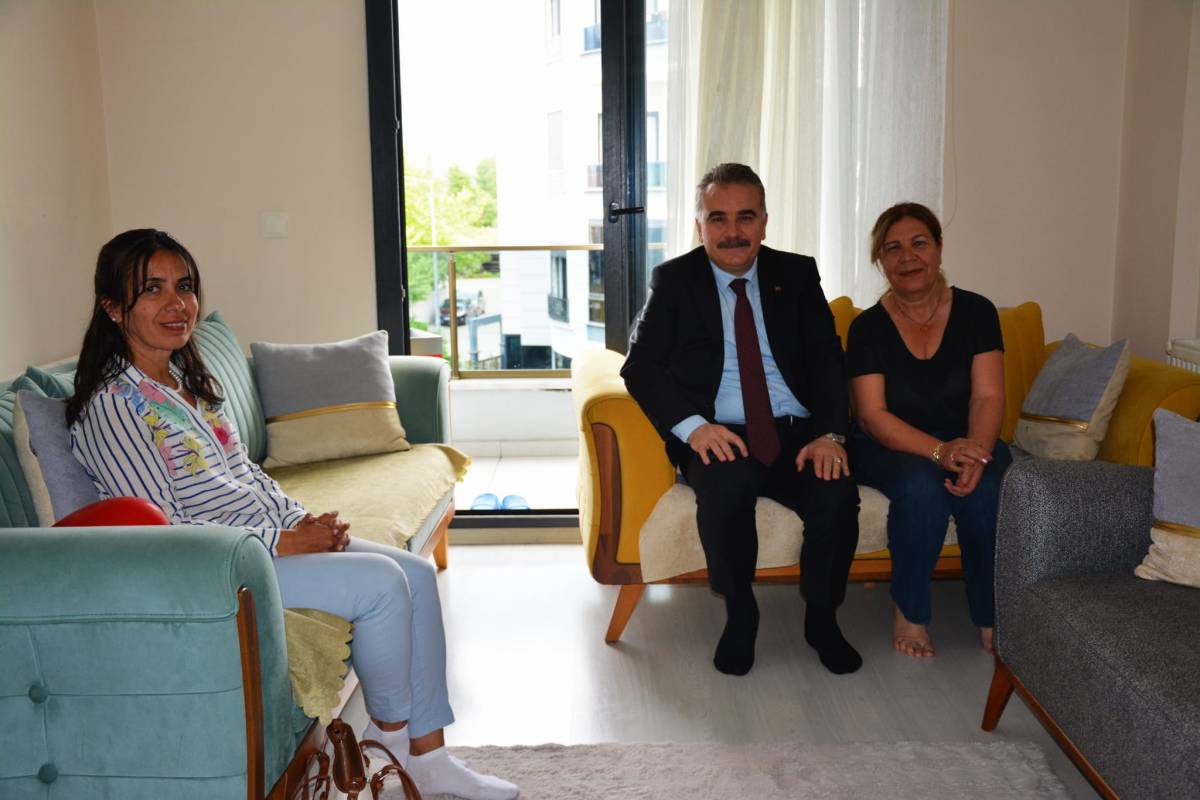 Kaymakam Odabaş, şehit ailelerini Anneler Günü'nde yalnız bırakmadı