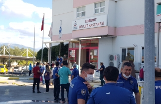 Hastanede elektrikli ocak tutuştu, panik yaşandı