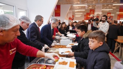 Ayvalık Belediyesi İkinci “Öğrenci Lokantası”nı Açtı: 1750 Öğrenci Faydalanacak