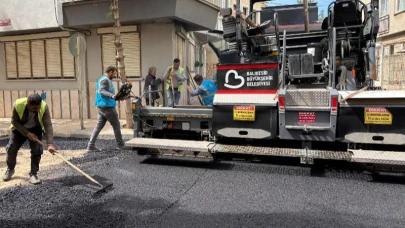 Başkan Akın’la değişim sürüyor. Erdek’te Yollar Canlanıyor