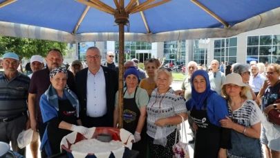 Edremit’te Ferdi Zeyrek anısına lokma hayrı