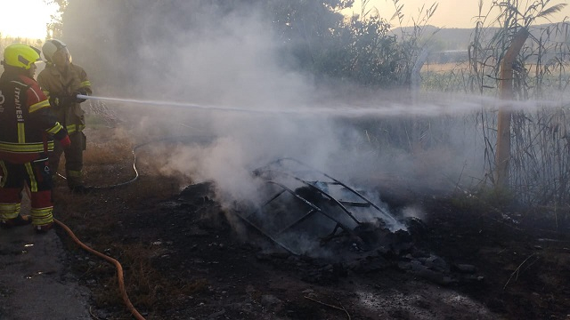 Sındırgı’da tavuk çiftliğinde yangın paniği