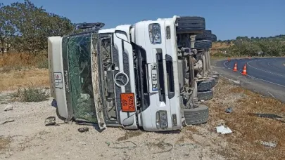 Savaştepe'de virajı alamayan tehlikeli madde yüklü tır devrildi: Sürücü yaralandı