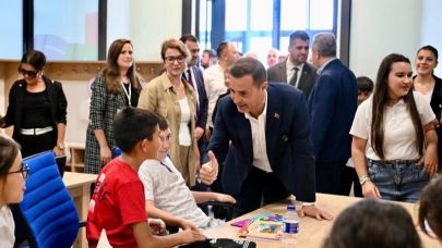 Balıkesir Millet Kütüphanesi ve Ülkü Adatepe Çocuk Kütüphanesi törenle hizmete açtı.