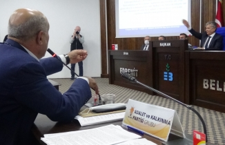 Belediye Meclisinde “kıvırma” tartışması