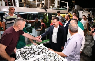 Başkan Yılmaz sezonun ilk mezesine katıldı